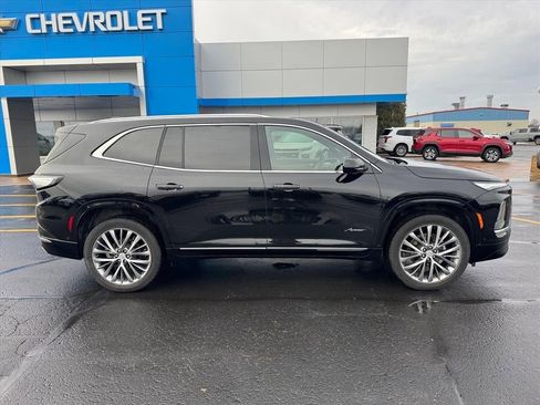 Used 2025 Buick Enclave Avenir w/ Super Cruise Package image 2