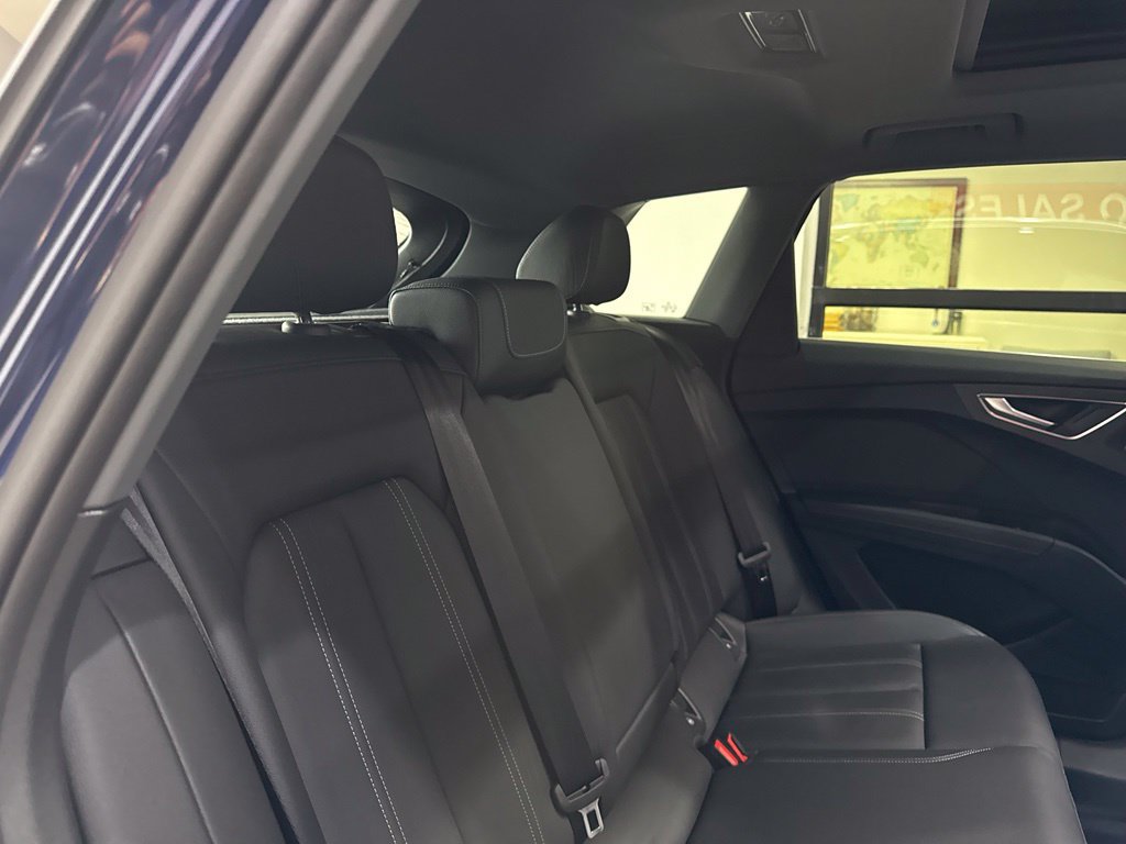 Used 2023 Audi Q4 e-tron Prestige AWD/4WD image 30