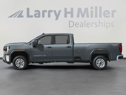 Used 2024 GMC Sierra 2500 AT4 w/ AT4 Premium Plus Package image 3