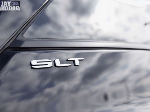 Used 2024 GMC Terrain SLT image 51