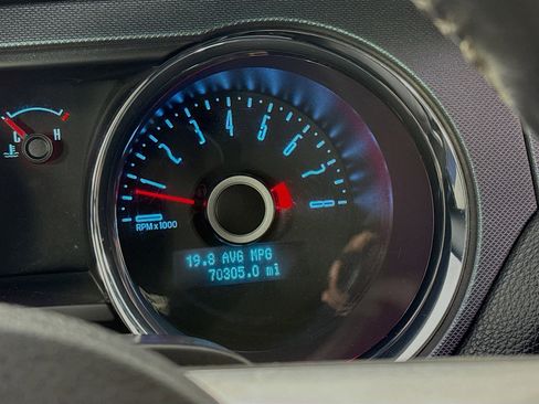 Used 2014 Ford Mustang Coupe image 12