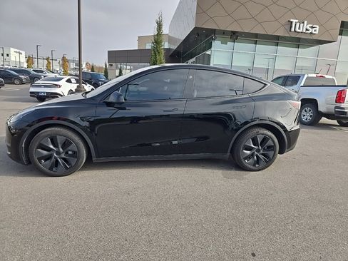 Used 2025 Tesla Model Y Long Range image 5