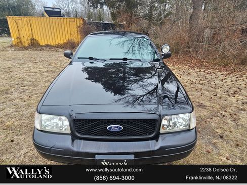 Used 2011 Ford Crown Victoria Police Interceptor image 6