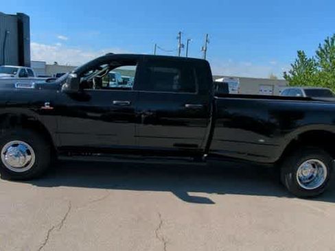 New 2026 RAM 3500 Tradesman AWD/4WD image 5