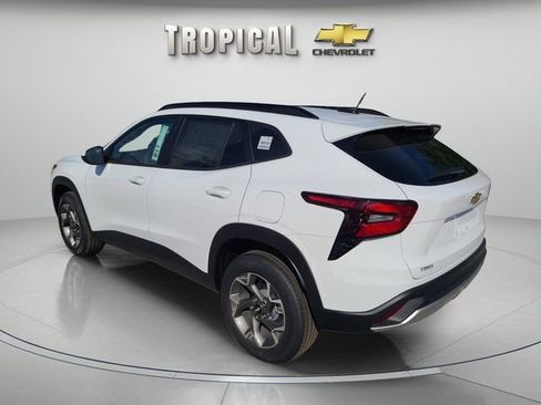 New 2026 Chevrolet Trax LT w/ Driver Confidence Package image 3