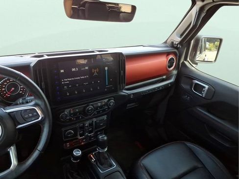 Used 2020 Jeep Wrangler Unlimited Rubicon AWD/4WD image 19
