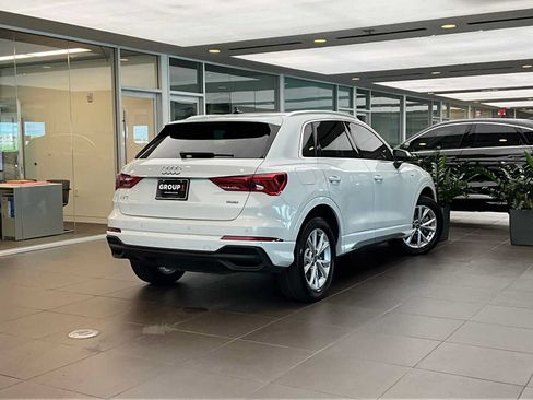 Used 2024 Audi Q3 2.0T Premium w/ Convenience Package AWD/4WD image 6