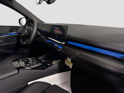 New 2026 BMW i5 w/ Executive Package AWD/4WD image 27
