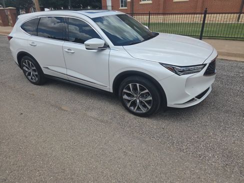 Used 2024 Acura MDX FWD w/ Technology Package image 2