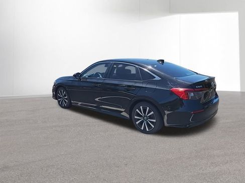 Used 2023 Honda Civic EX image 6