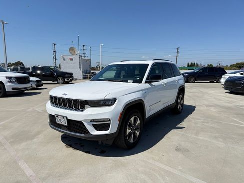 Used 2024 Jeep Grand Cherokee Limited 4xe AWD/4WD image 1