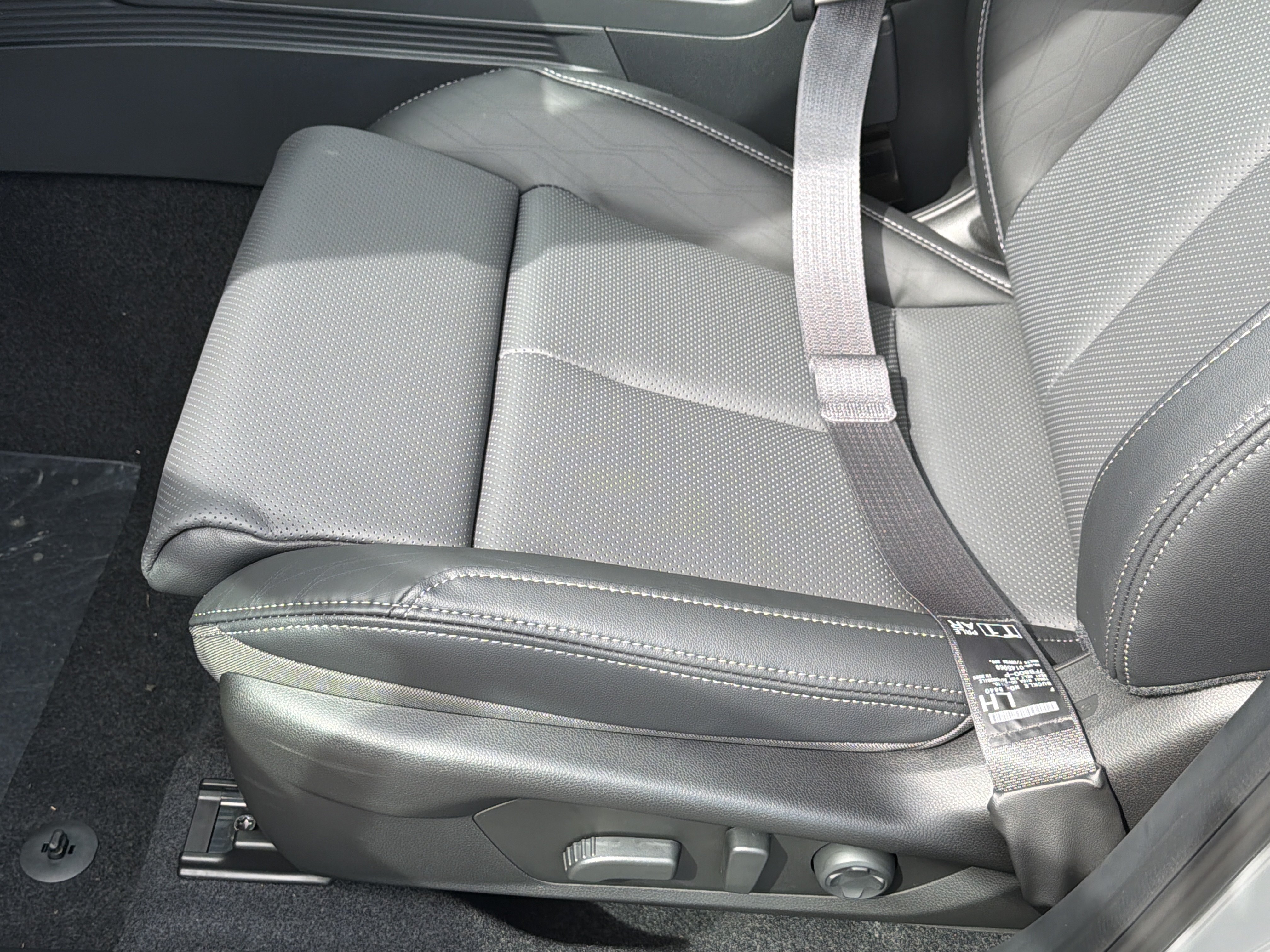 New 2026 Subaru Outback Touring AWD/4WD image 27