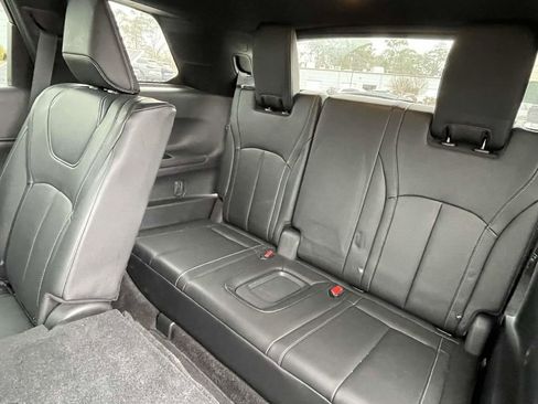 Used 2025 INFINITI QX60 Luxe w/ Black Edition image 11