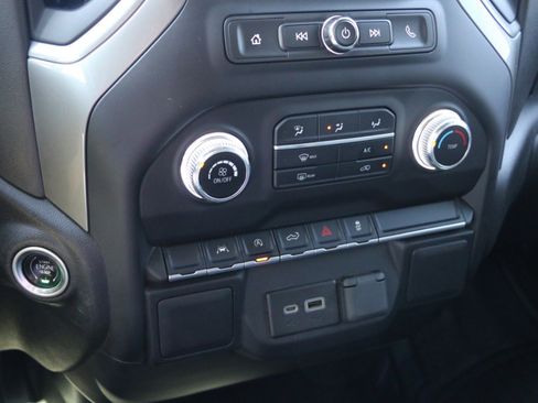 Used 2022 GMC Sierra 1500 Pro w/ Pro Value Package image 19
