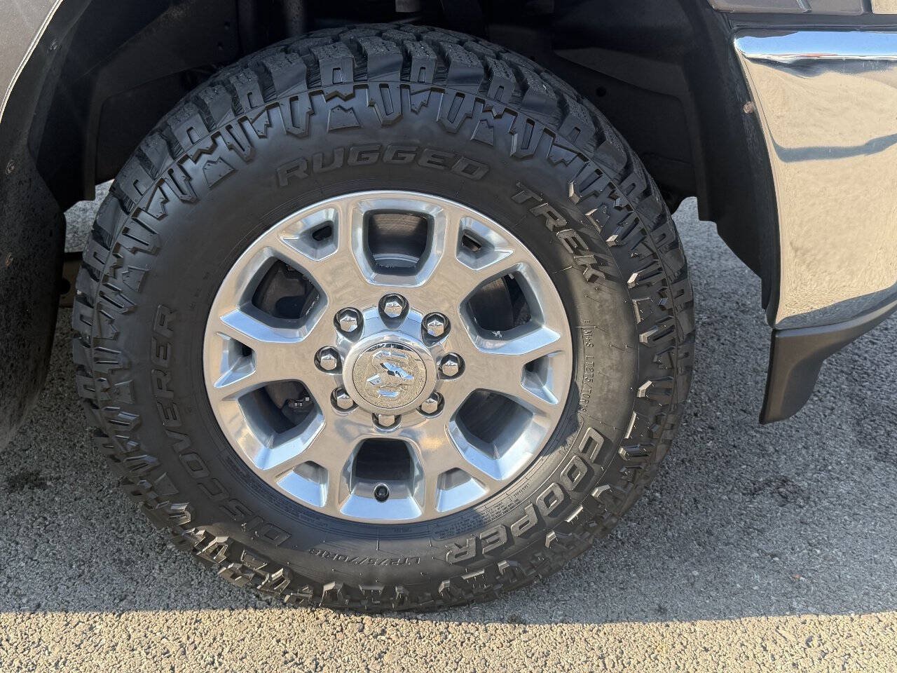 Used 2022 RAM 3500 SLT w/ Quick Order Package 27G SLT AWD/4WD image 16