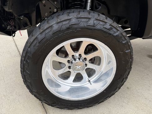 Used 2018 Ford F250 Limited w/ FX4 Off-Road Package image 10