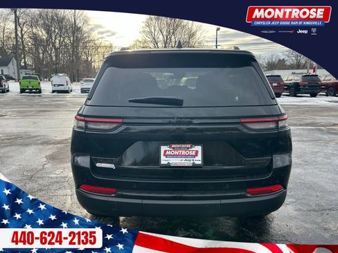 New 2025 Jeep Grand Cherokee Limited w/ Black Appearance Package image 4