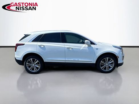 Used 2023 Cadillac XT5 Premium Luxury w/ Technology Package FWD image 10