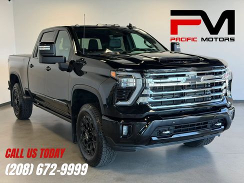 Used 2024 Chevrolet Silverado 3500 High Country w/ Technology Package AWD/4WD image 1