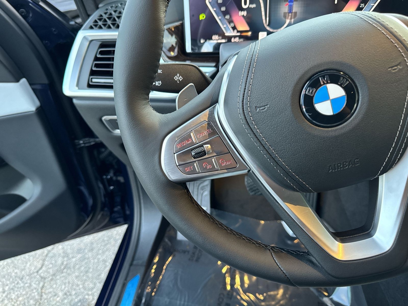 New 2027 BMW X7 xDrive40i AWD/4WD image 16