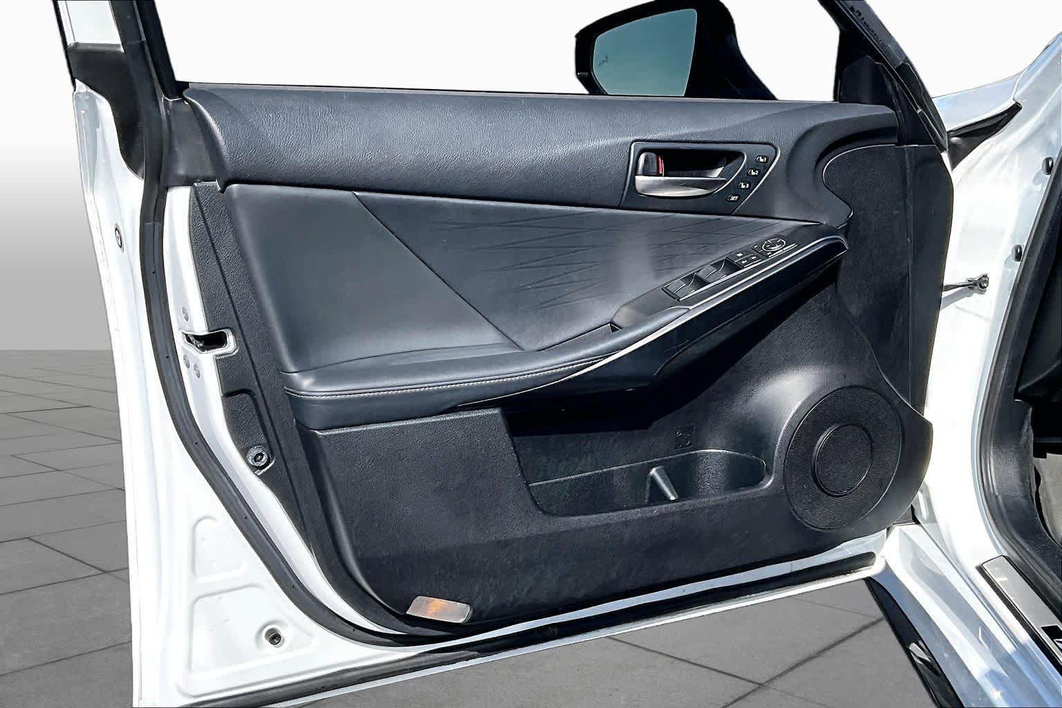 Used 2023 Lexus IS 500 RWD image 21
