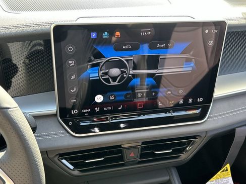New 2026 Volkswagen Tiguan SE R-Line AWD/4WD image 22