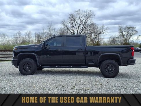 Used 2025 Chevrolet Silverado 2500 ZR2 w/ Technology Package image 12