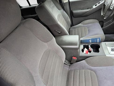Used 2010 Nissan Pathfinder SE AWD/4WD image 20