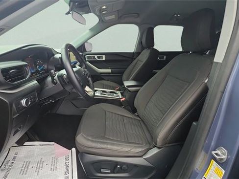 Used 2021 Ford Explorer XLT w/ Class III Trailer Tow Package image 18