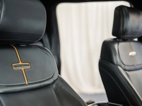 Certified 2022 Ford F150 Platinum w/ FX4 Off-Road Package image 42