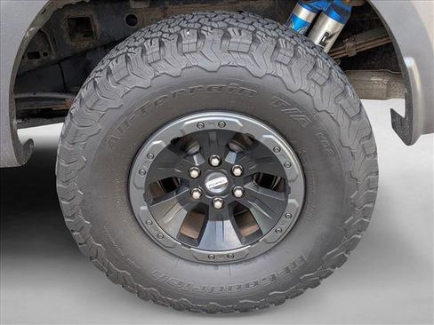 Used 2018 Ford F150 Raptor w/ Equipment Group 802A Luxury image 19