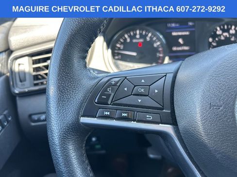 Used 2019 Nissan Rogue SL w/ Premium Package AWD/4WD image 16