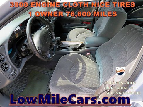 Used 2005 Pontiac Bonneville SE FWD image 3