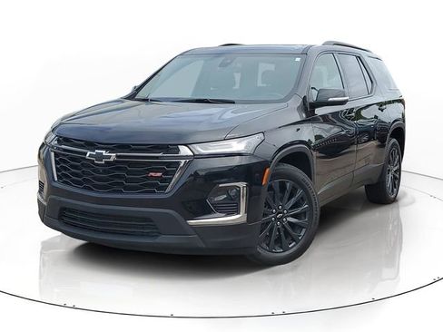 Used 2023 Chevrolet Traverse RS w/ LPO, Floor Liner Package AWD/4WD image 1