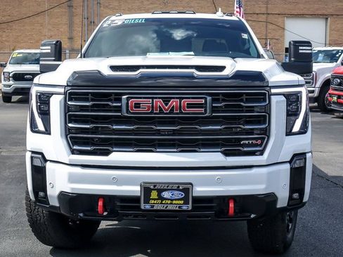 Used 2025 GMC Sierra 2500 AT4 w/ AT4 Premium Plus Package AWD/4WD image 5