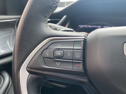 Certified 2021 Jeep Grand Cherokee L Laredo image 28