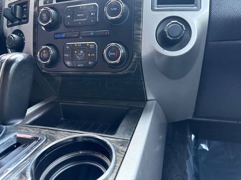 Used 2016 Ford Expedition Limited AWD/4WD image 20