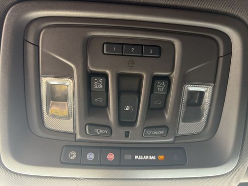 Used 2019 GMC Sierra 1500 Denali w/ Denali Ultimate Package AWD/4WD image 27