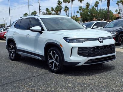 New 2026 Volkswagen Tiguan SE