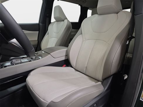 Certified 2026 INFINITI QX60 Luxe w/ Cargo Package image 12