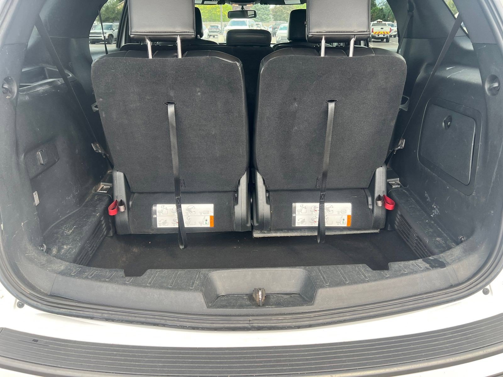 Used 2018 Ford Explorer XLT w/ Equipment Group 202A AWD/4WD image 23