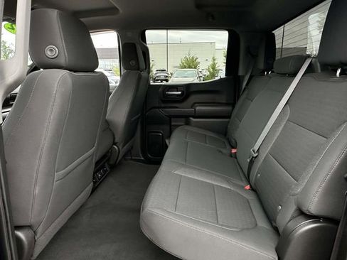 Used 2022 Chevrolet Silverado 1500 LT AWD/4WD image 19
