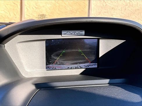 Used 2017 Ford Escape SE image 25