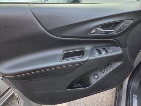 Used 2019 Chevrolet Equinox Premier FWD image 9