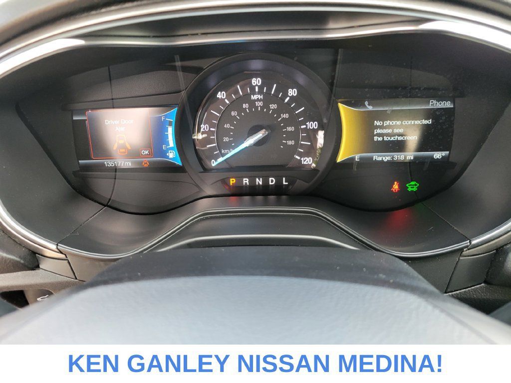 Used 2020 Ford Fusion SE FWD image 32