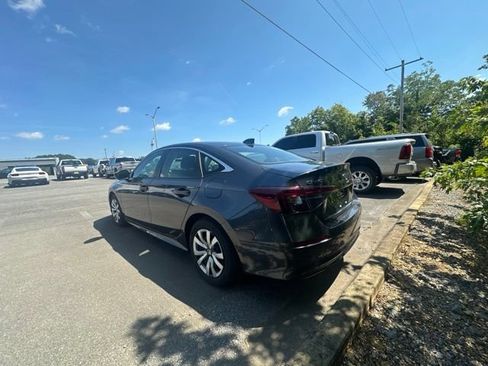 Used 2025 Honda Civic LX image 5