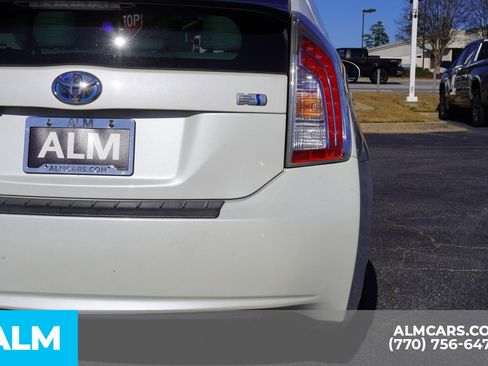 Used 2013 Toyota Prius One image 18
