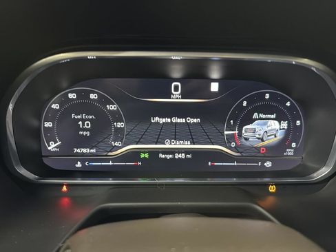 Used 2023 GMC Yukon XL SLT image 14