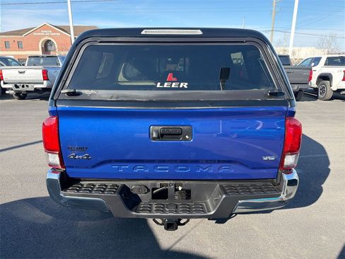 Used 2022 Toyota Tacoma SR5 image 7