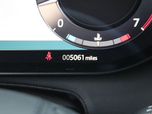 Used 2024 Land Rover Range Rover Sport Dynamic SE image 16